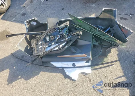 2023 Tesla Model 3 из США, поврежденный, VIN 5YJ3E1EA9PF483957